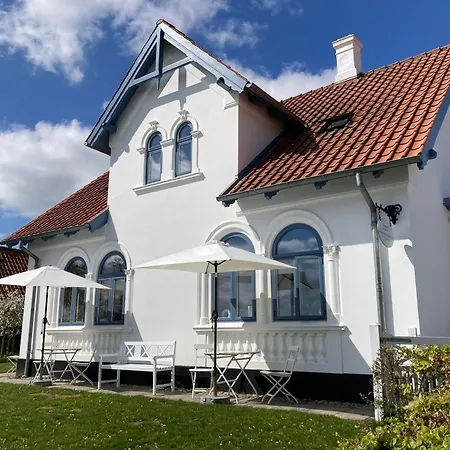 Bed & Breakfast Troense By The Sea 3*