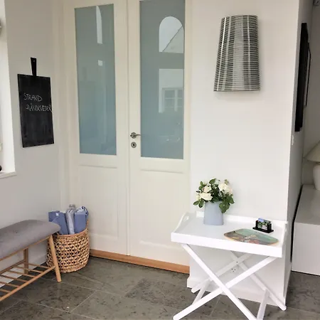 Troense By The Sea 住宿加早餐酒店