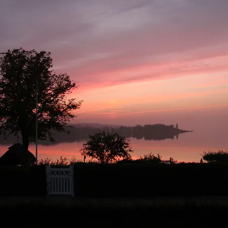 Oda ve Kahvaltı Troense By The Sea 3*