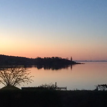 Troense By The Sea 住宿加早餐酒店 斯文堡