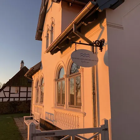 Troense By The Sea 3*