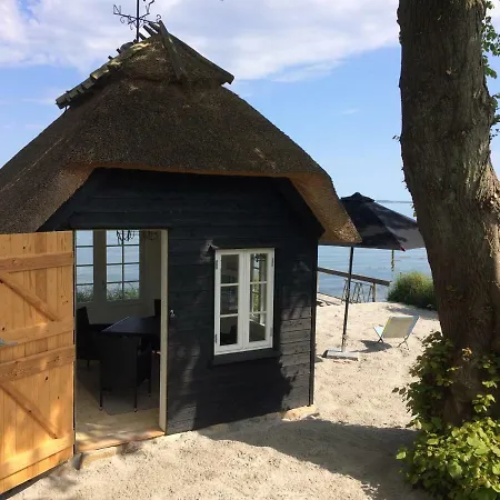 住宿加早餐酒店 Troense By The Sea 斯文堡