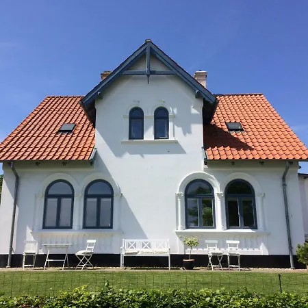 Bed & Breakfast Troense By The Sea
