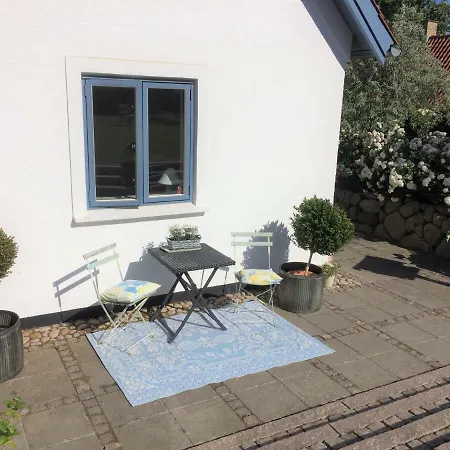 Troense By The Sea Oda ve Kahvaltı