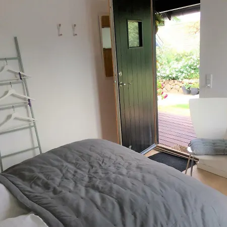 Troense By The Sea 住宿加早餐酒店 3*