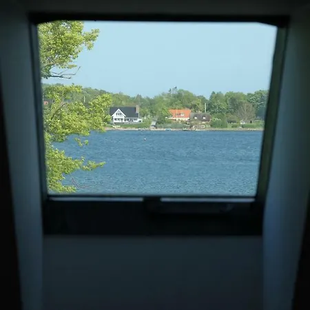 Troense By The Sea Bed & Breakfast 3*