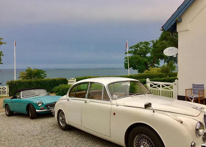 Troense By The Sea 3*